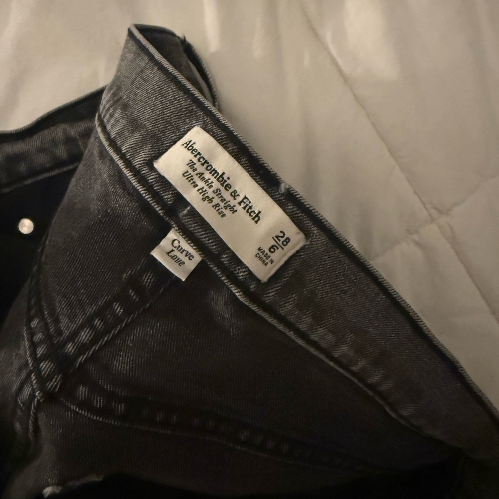Abercrombie & Fitch Gray Jeans CURVE LOVE ankle straight ultra high rise